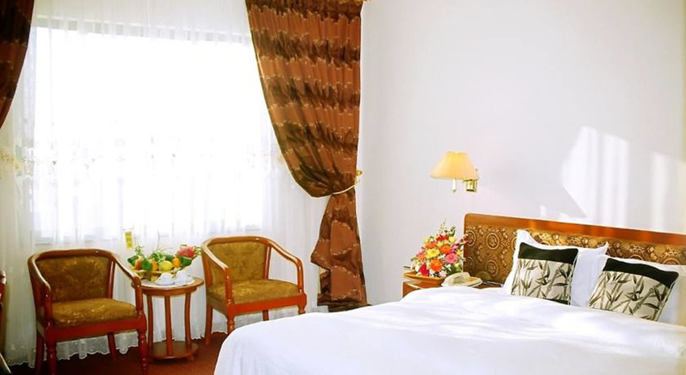 Central Hotel Quang Ngai Zewnętrze zdjęcie
